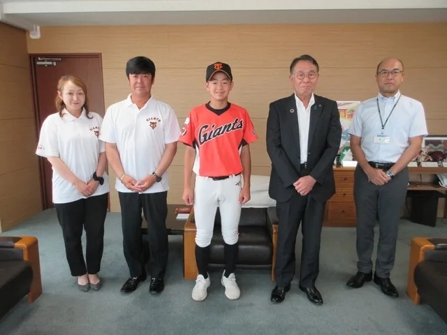 高崎中央ボーイズ齋藤大輝様市長表敬訪問の様子