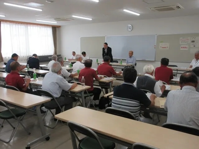 宮郷地区区長会懇談会の様子