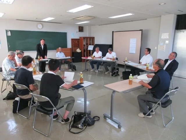 名和地区区長会懇談会の様子