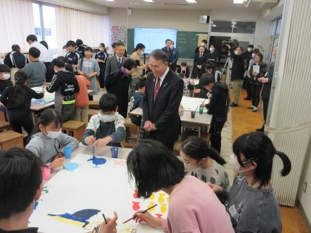 世界一大きな絵EXPO2025制作の様子