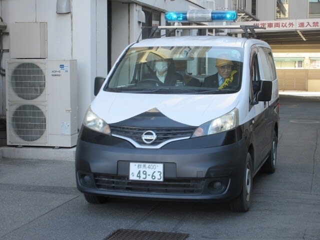 春の全国交通安全運動市内巡回の様子