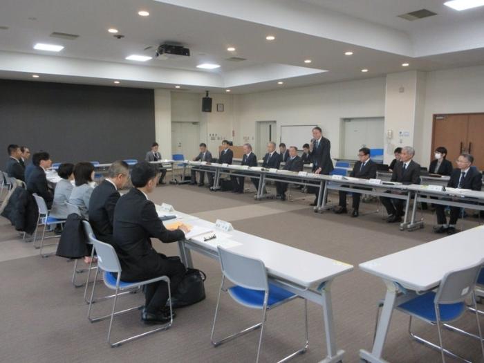 伊勢崎・佐波地区高等学校等校長会との懇談会での様子