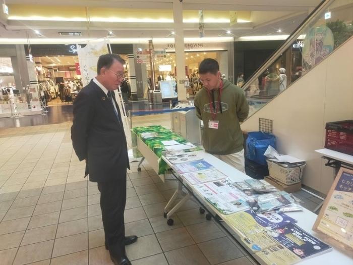 常設型フードドライブLOOP FOOD SHELFでの様子