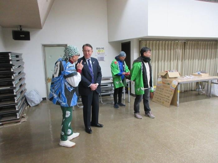 上毛だがしや楽校と懇談の様子