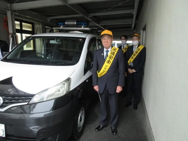 春の交通安全運動巡回の様子