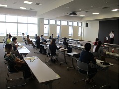 令和2年度災害時外国人支援ボランティア研修会の様子