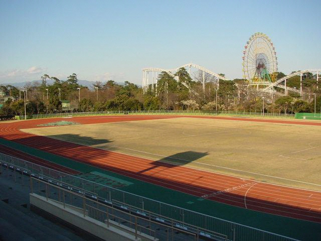 市陸上競技場の写真