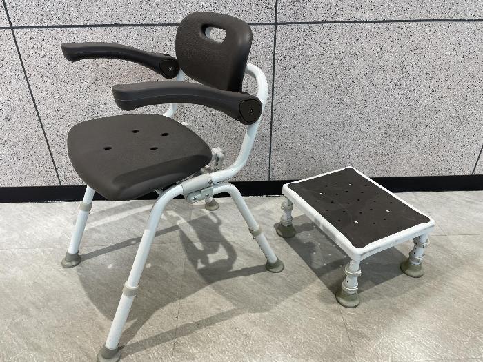 マイサポ事業で給付される日常生活の補助のために必要な入浴補助用具の写真