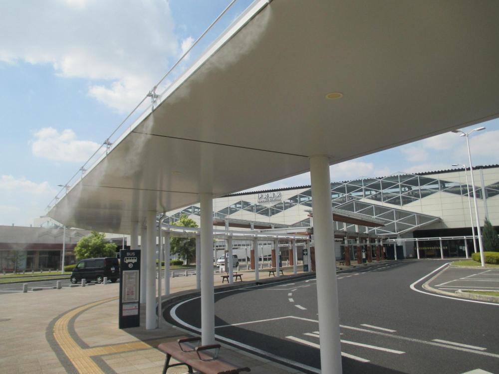 伊勢崎駅南口駅前広場ミスト装置