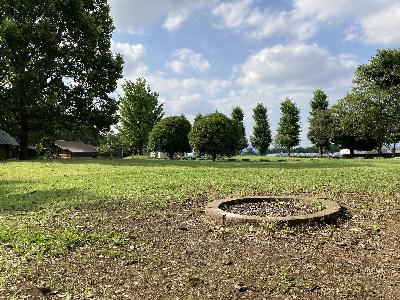 赤堀せせらぎ公園のテントサイト
