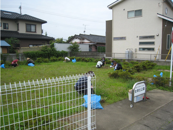 女塚北公園愛護会の活動の様子