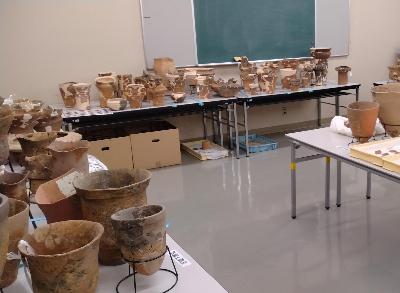 次回企画展「ヒミツの縄文土器大集合」で展示予定の縄文土器です。