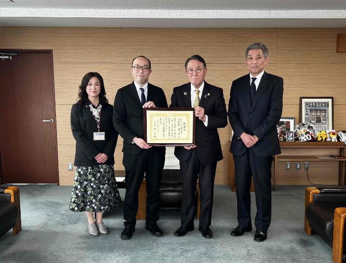 感謝状贈呈式(心のスリーエー株式会社)