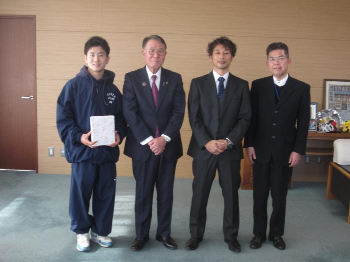 0127内山怜音表敬訪問