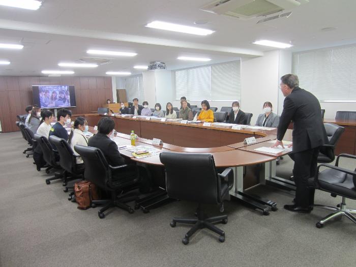 えがお咲く若者未来共創事業補助金成果発表会の様子