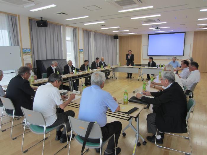豊受地区区長会との懇談会の様子