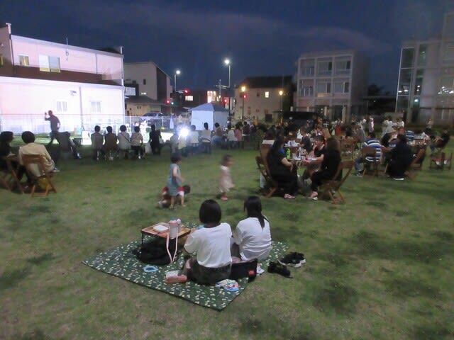 いせさき楽市夜市の様子