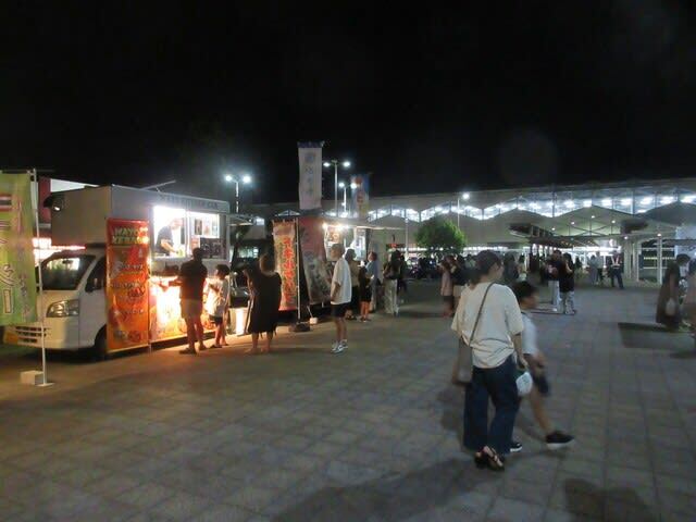 楽市夜市の様子