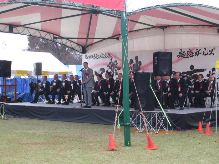第44回さかい産業祭で挨拶する市長