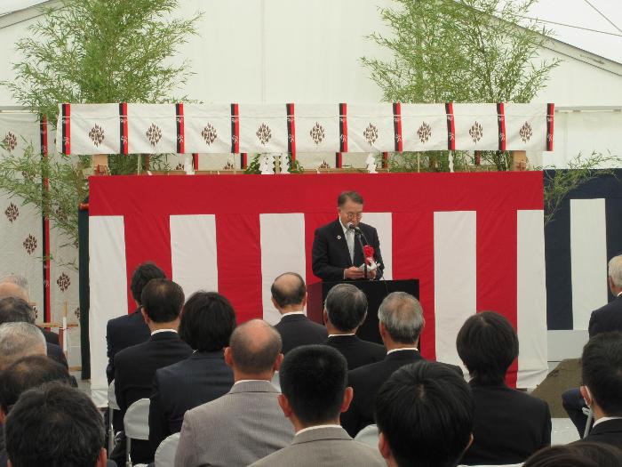 信越化学工業株式会社伊勢崎工場新築工事起工式の様子