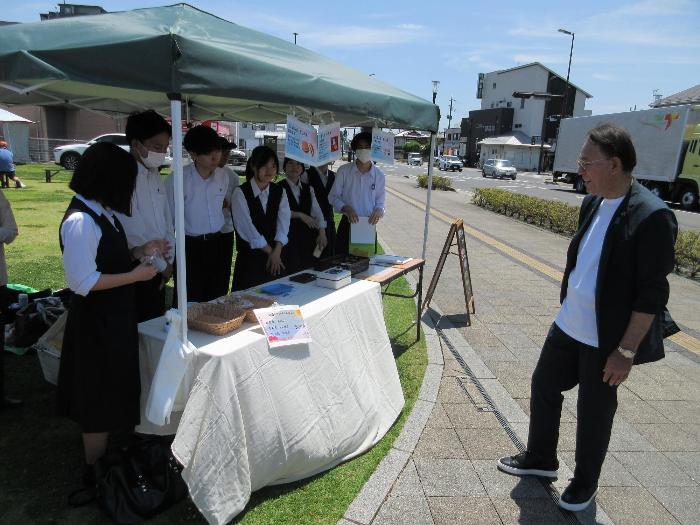 いせさき楽市の様子
