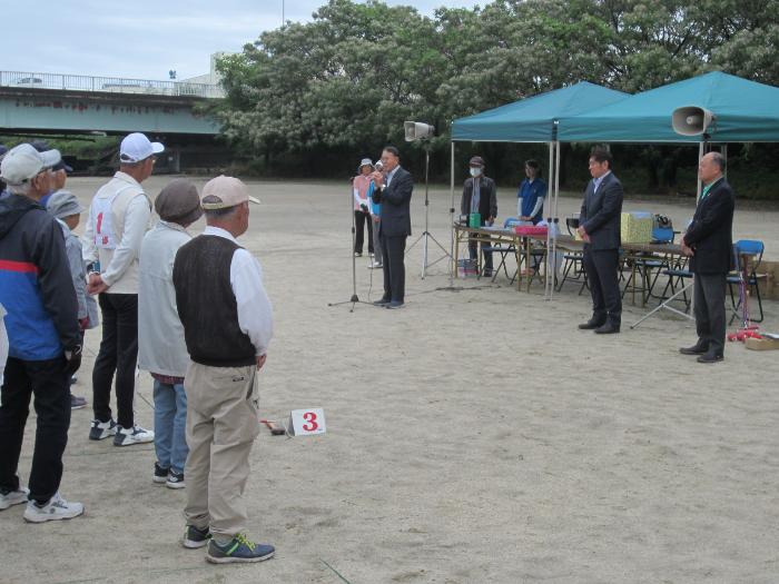 第19回伊勢崎市長杯争奪ゲートボール大会開会式の様子