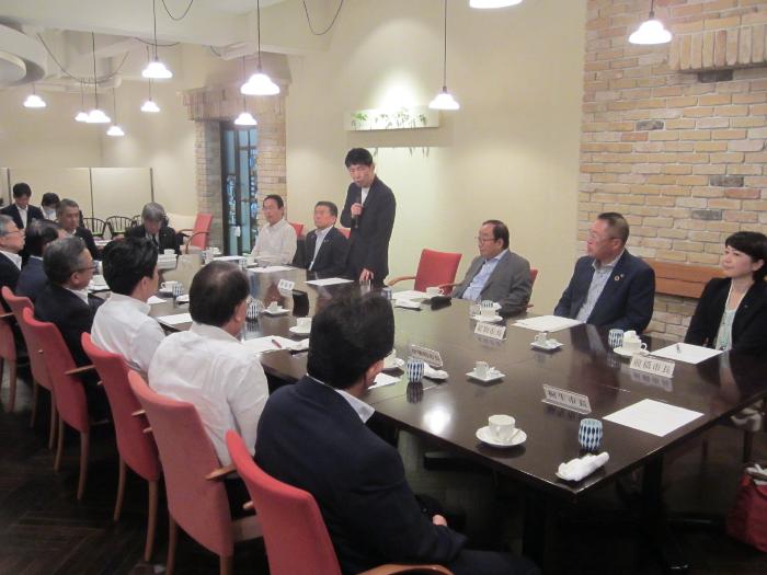 群馬県知事との朝食会の様子