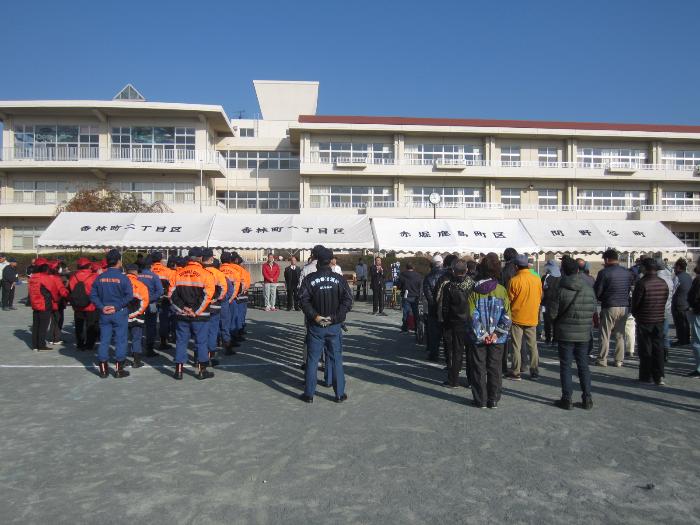 赤堀地区自主防災組織訓練の訓練開始式の様子