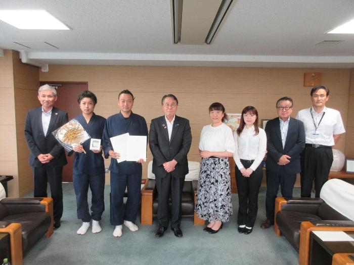 日本秋まつり参加使節団表敬訪問の様子