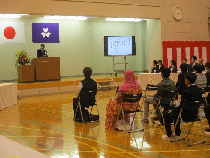 群馬県立みらい共創中学校開校式の様子