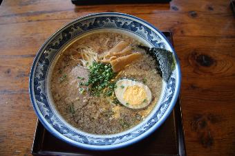 お店のメニュー(東風麺)の写真