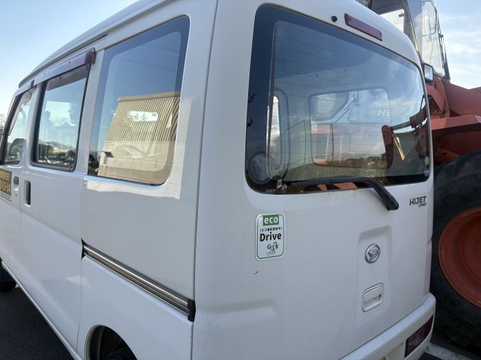 エコドライブステッカーを張った公用車