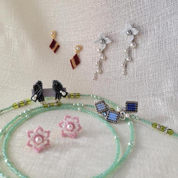 ビーズで作成したアクセサリー
