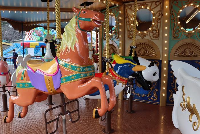 メリーゴーランドの馬の写真