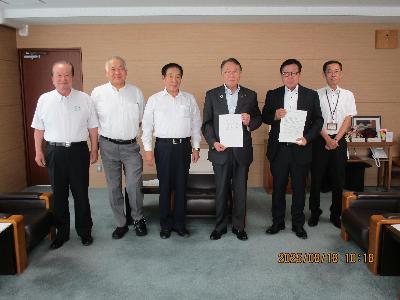 意見書提出時の様子