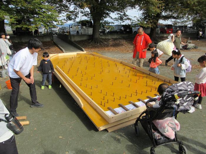 群馬伊勢崎商工会青年部による巨大スマートボール