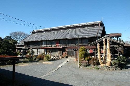 田島弥平旧宅主屋全景の写真