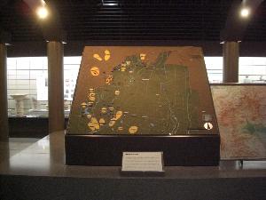 資料館1階常設展示室の伊勢崎市北部の地形模型です。