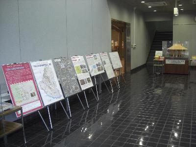 史跡上野国佐位郡正倉跡(上植木本町)のパネル展示が令和元年10月12日から始まりました