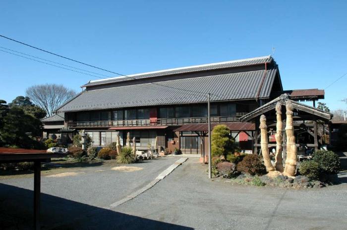 田島弥平旧宅主屋の全景写真
